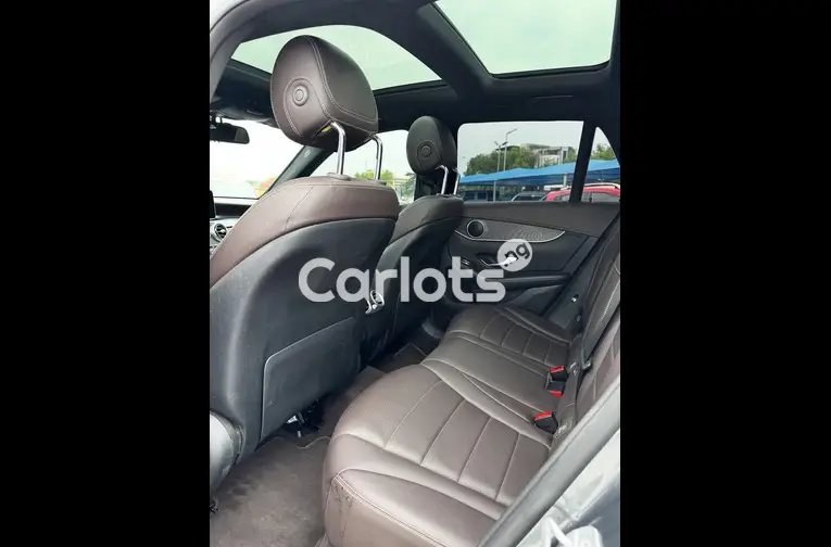 2019 MERCEDES GLC300 - 4/7