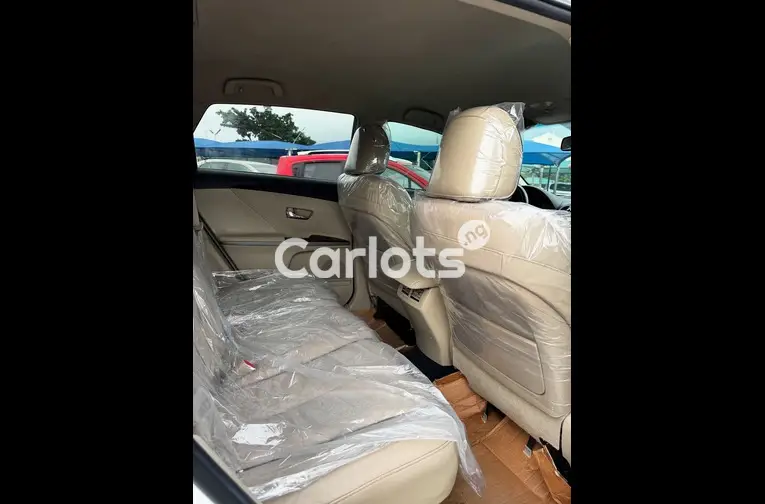 TOYOTA VENZA 2015 - 5/6