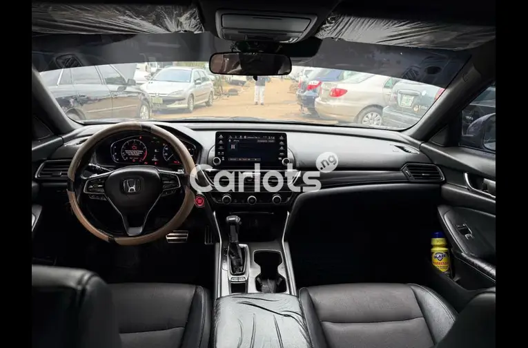 2018 HONDA ACCORD SPORT - 2/7