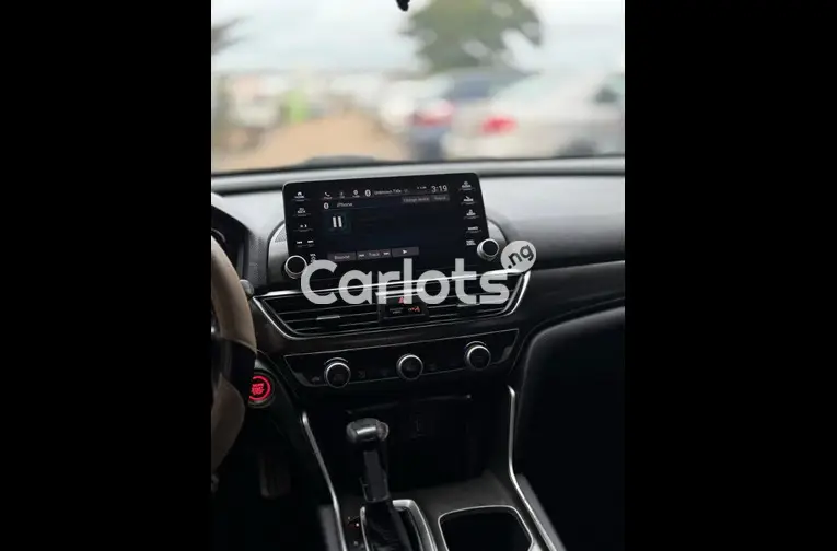 2018 HONDA ACCORD SPORT - 3/7