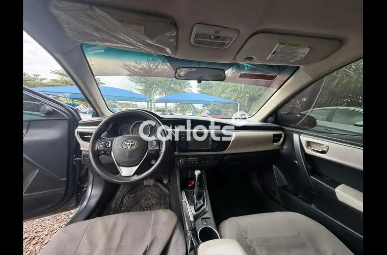 2014 TOYOTA COROLLA - 3/5