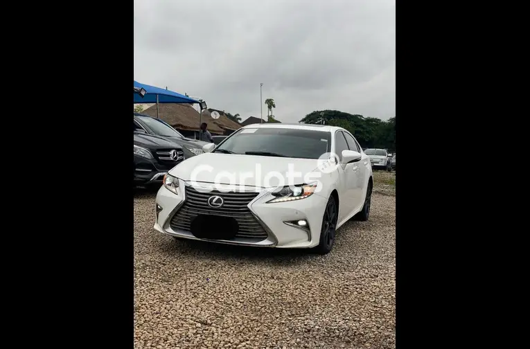 2018 UPGRADED LEXUS ES350 - 2/7
