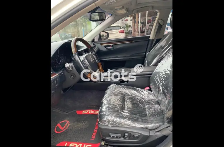 2018 UPGRADED LEXUS ES350 - 3/7
