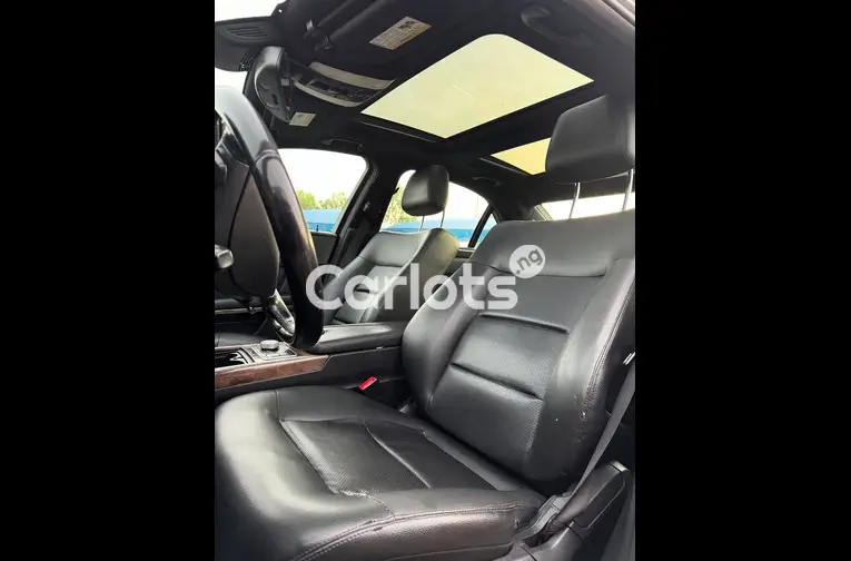 2011 MERCEDES E350 - 5/6