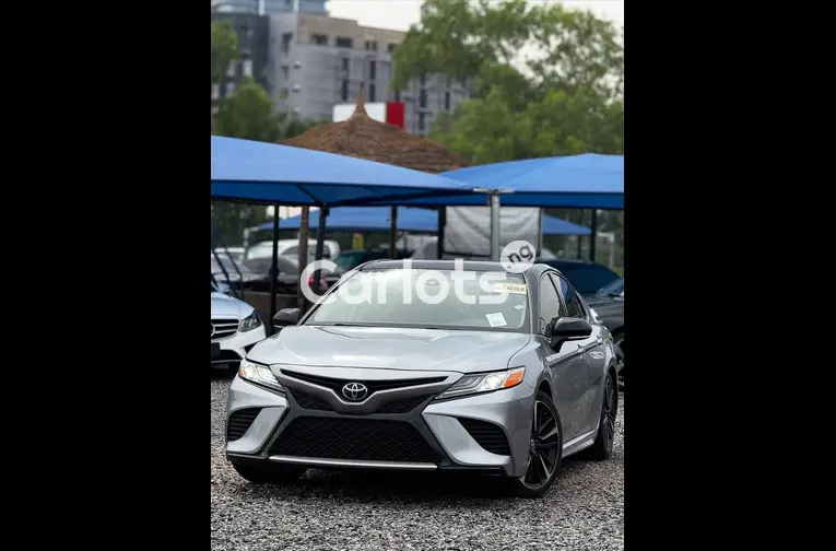 2021 TOYOTA CAMRY XSE - 1/7