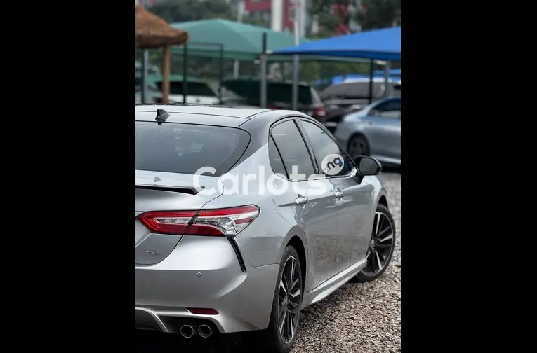 2021 TOYOTA CAMRY XSE - 6/7