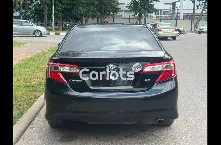 2014 TOYOTA CAMRY S E - 6/7