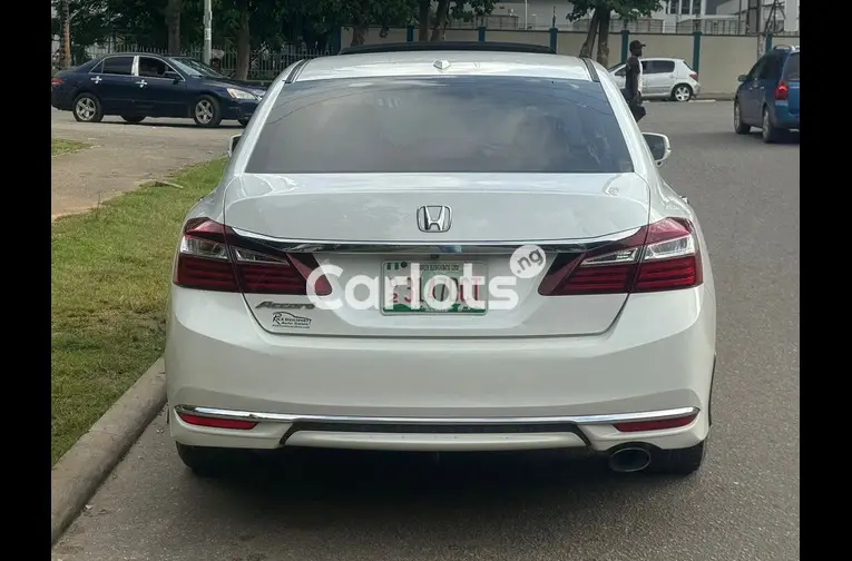 2016 HONDA ACCORD (FULL OPTION) - 4/7