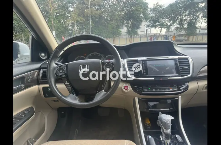 2016 HONDA ACCORD (FULL OPTION) - 6/7