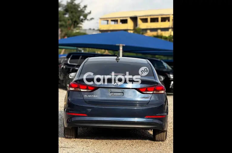 Clean 2012 Hyundai Elantra - 7/7