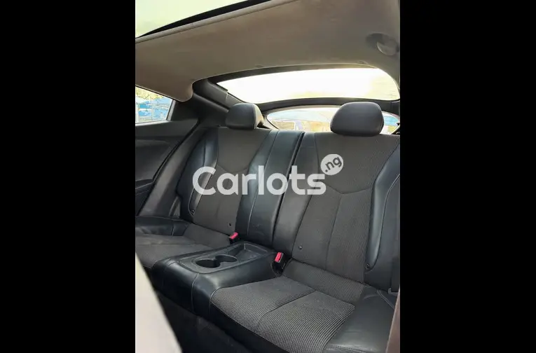 Foreign Used 2012 Hyundai Veloster - 5/7