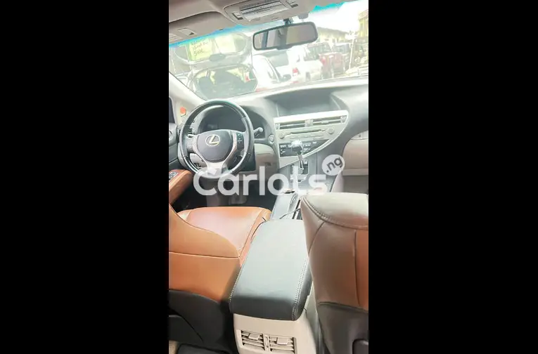 BELGIUM GRADE 2010 UPGRADED TO 2013 LEXUS RX350 - 3/7