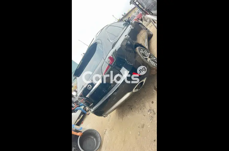 BELGIUM GRADE 2010 UPGRADED TO 2013 LEXUS RX350 - 6/7