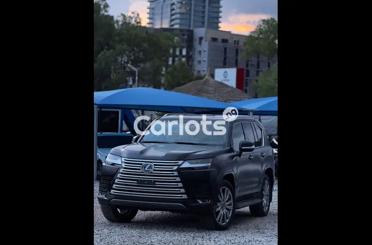 2023 LEXUS LX 600 VIP
