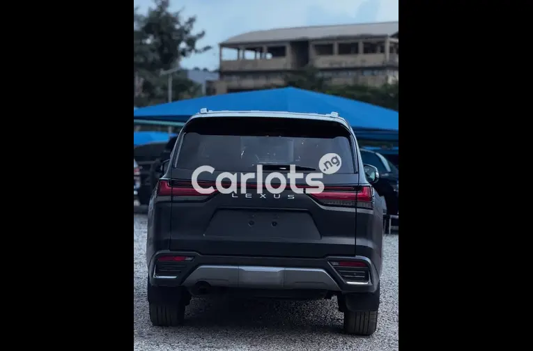 2023 LEXUS LX 600 VIP - 7/7