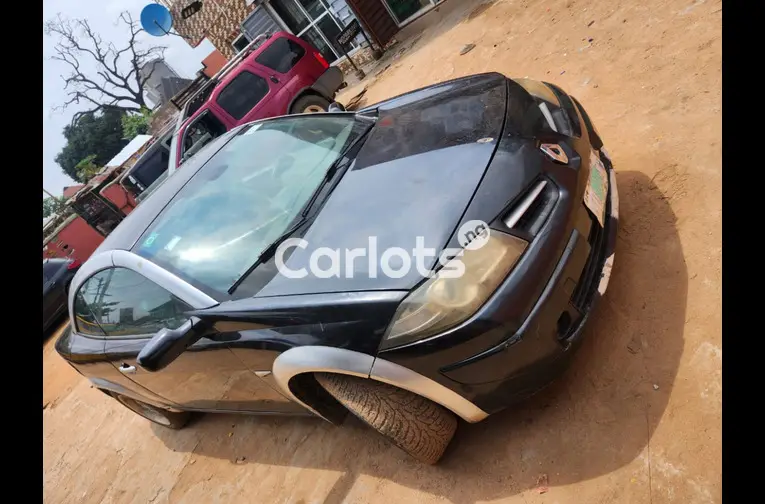 CLEAN REGISTERED 2004 RENAULT LAGUNA CONVERTIBLE - 5/5