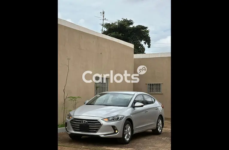 2018 HYUNDAI ELANTRA GLS - 2/5