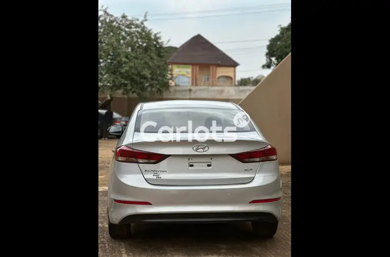 2018 HYUNDAI ELANTRA GLS - 5/5