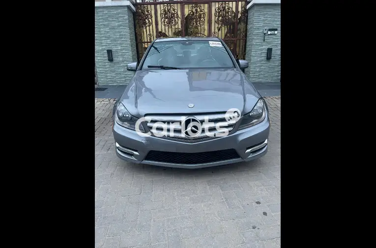 BRIEFLY USED 2013 MERCEDES BENZ C300 4MATIC - 1/7