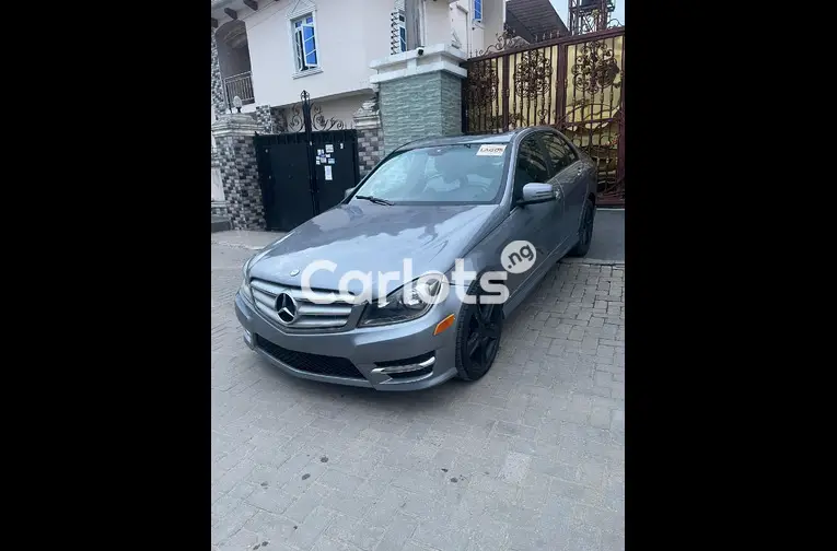 BRIEFLY USED 2013 MERCEDES BENZ C300 4MATIC - 5/7