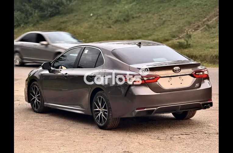 FOREIGN USED 2022 TOYOTA CAMRY SE - 5/7