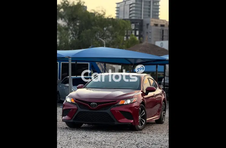 Foreign Used 2018 Toyota Camry - 1/7