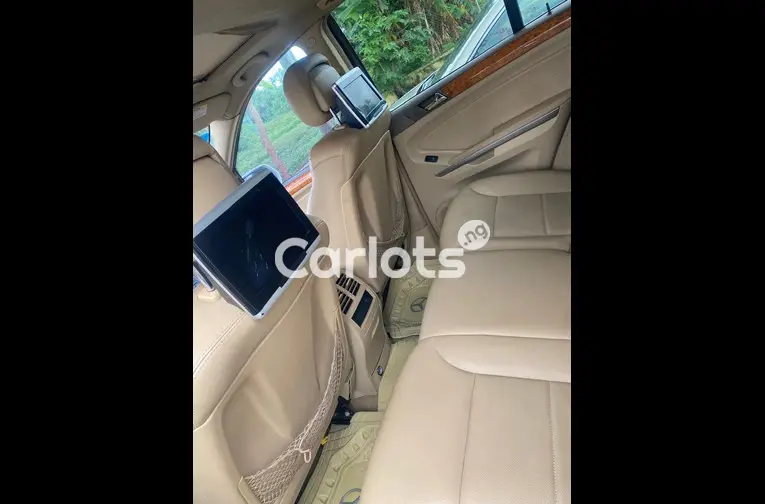 NEATLY USED 2012 MERCEDES BENZ ML350 FULL OPTION - 4/7