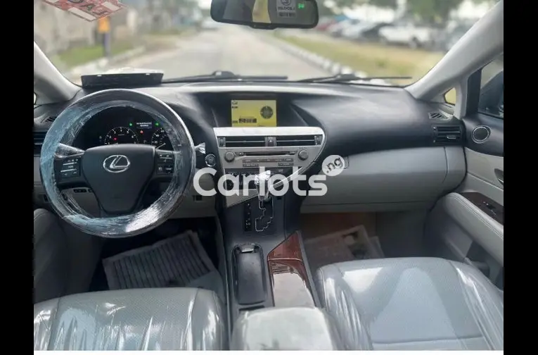 FOREIGN USED 2010 LEXUS RX350 FULL OPTION - 3/7