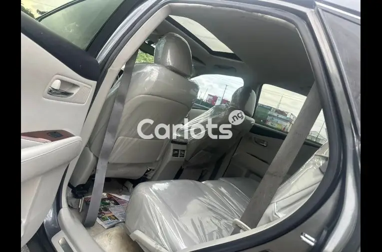 FOREIGN USED 2010 LEXUS RX350 FULL OPTION - 5/7