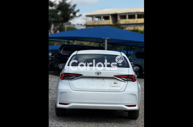 Foreign Used 2022 Toyota Corolla 2.0 - 6/6