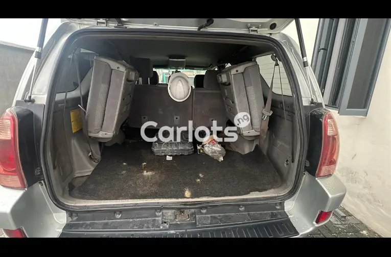 CLEAN REGISTERED 2005 TOYOTA 4RUNNER WITH 3ROW SEATER - 5/7