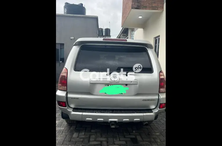 CLEAN REGISTERED 2005 TOYOTA 4RUNNER WITH 3ROW SEATER - 7/7