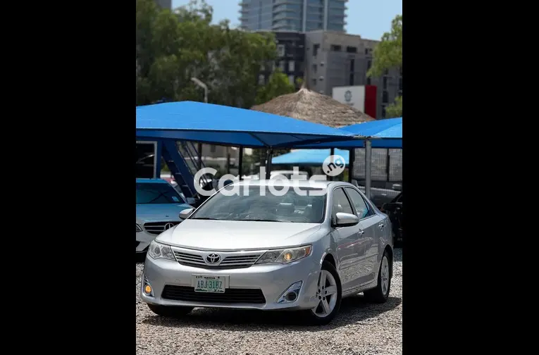 TOYOTA COROLLA 2013 - 1/7