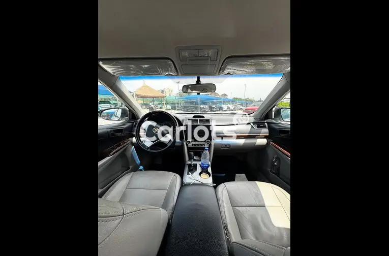 TOYOTA COROLLA 2013 - 2/7