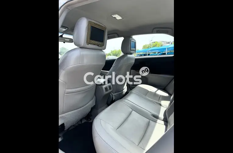 TOYOTA COROLLA 2013 - 4/7