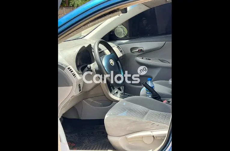 2008 TOYOTA COROLLA LE - 3/6