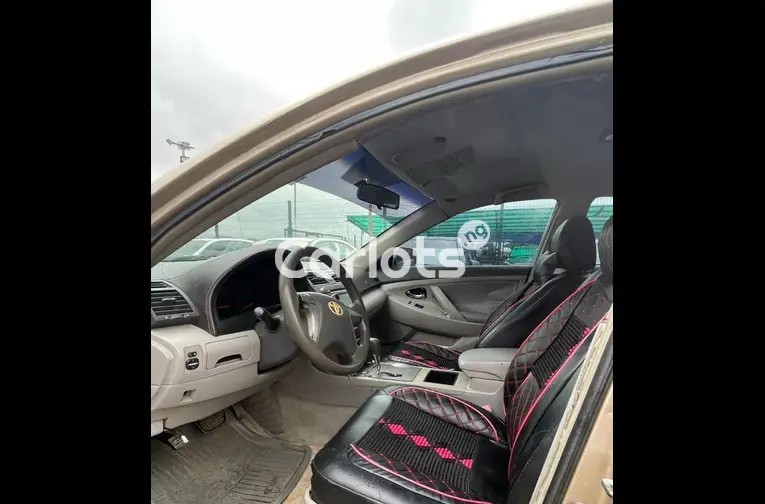 2008 TOYOTA CAMRY - 3/7