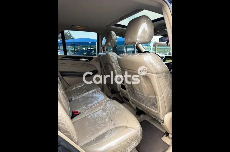 2012 MERCEDES ML350 - 3/6