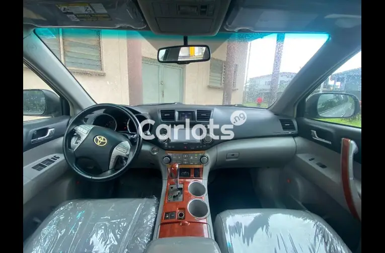 FEW MONTHS USED 2008 TOYOTA HIGHLANDER LIMITED - 2/7