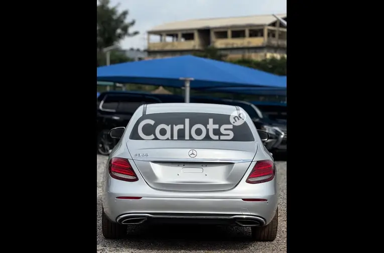 Extremely Clean 2019 Mercedes Benz E300 - 6/6