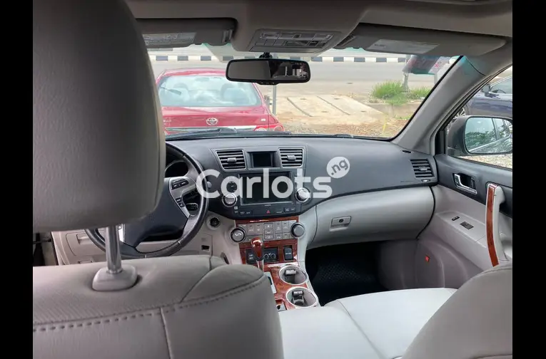 2011 Toyota Highlander - 3/5