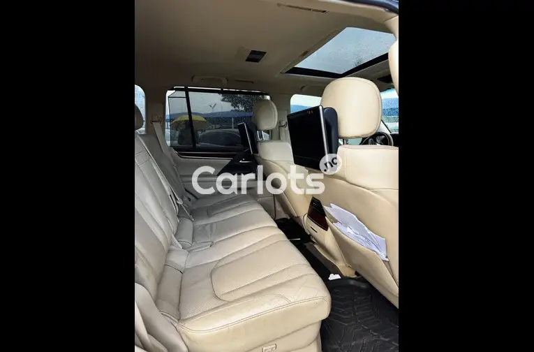 2016 Lexus LX 570 - 4/7