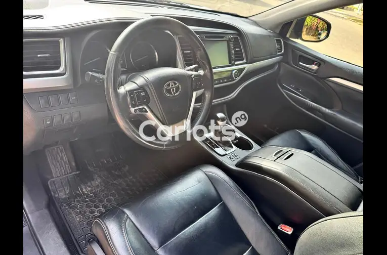 FOREIGN USED 2014 TOYOTA HIGHLANDER XLE - 3/7