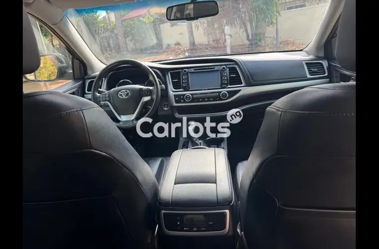 FOREIGN USED 2014 TOYOTA HIGHLANDER XLE - 4/7