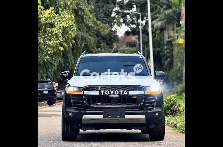 2024 TOYOTA LAND CRUISER GR - 1/7