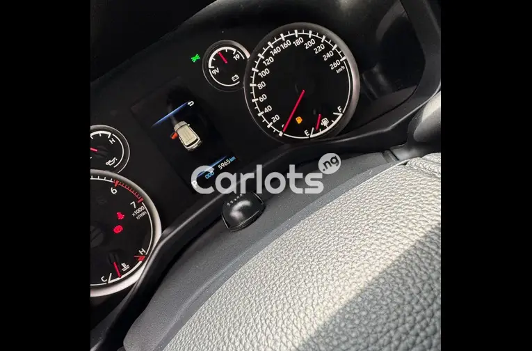 2024 TOYOTA LAND CRUISER GR - 5/7