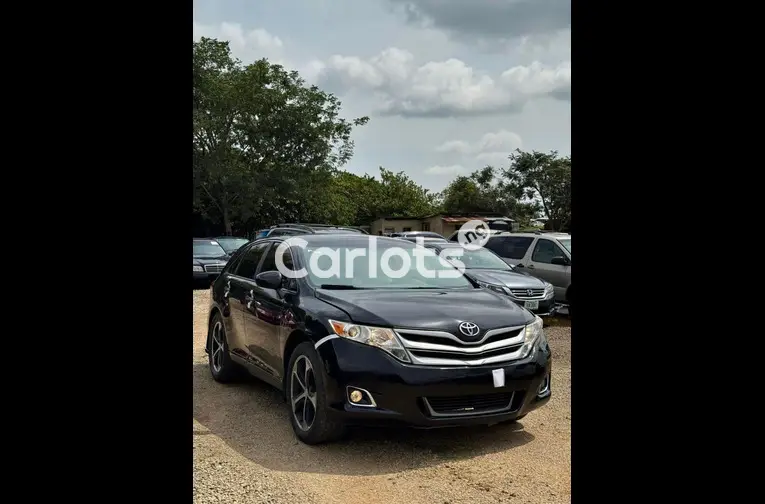 2010 TOYOTA VENZA FULL OPTION - 2/7
