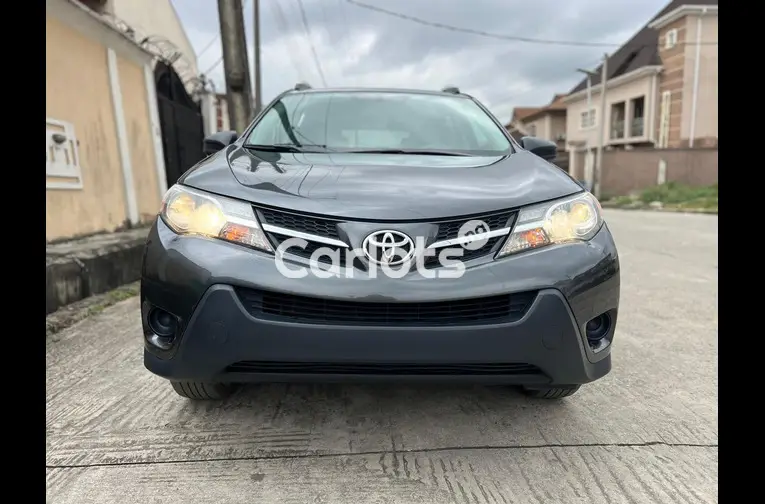 Foreign Used 2015 Toyota RAV4 LE