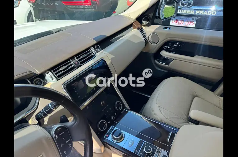2018 Range Rover Vogue foreign - 5/7