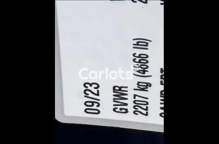 2024 Tesla Model 3 - 4/6